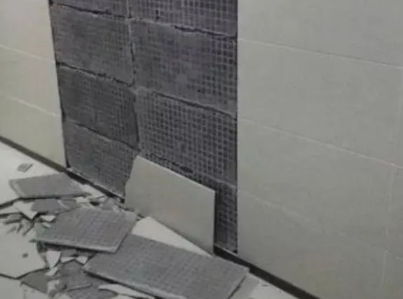 许昌市瓷砖空鼓维修公司分享下许昌市墙砖松动维修的知识